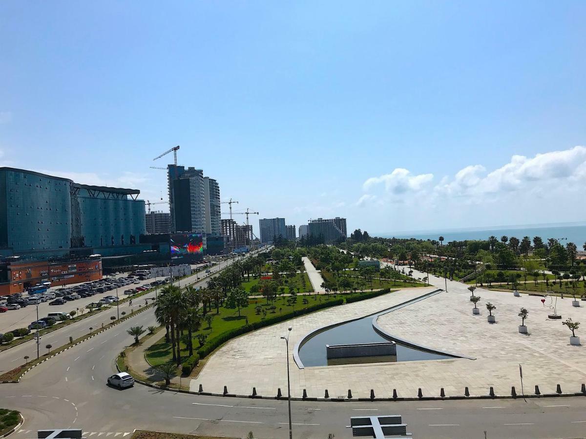 Orbi Beach Tower Batumi Eksteriør billede