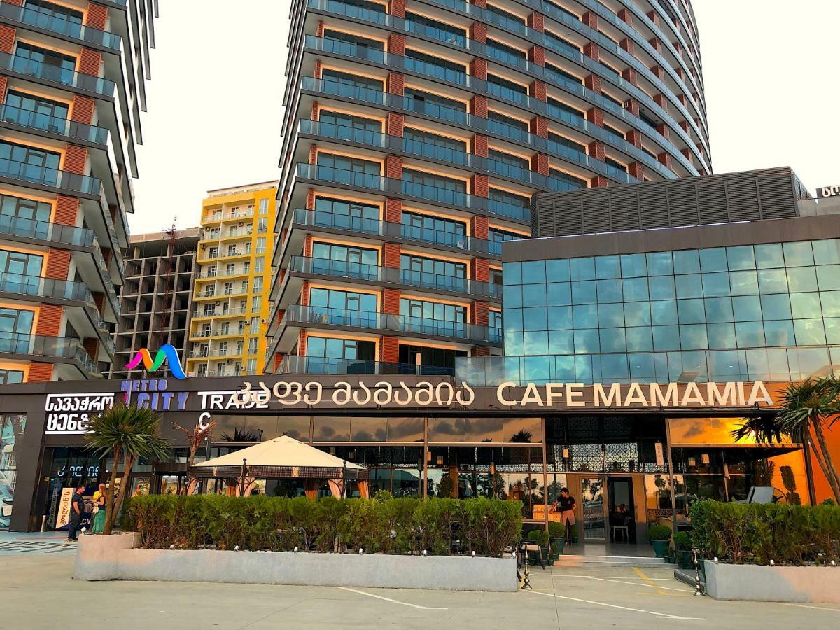 Orbi Beach Tower Batumi Eksteriør billede