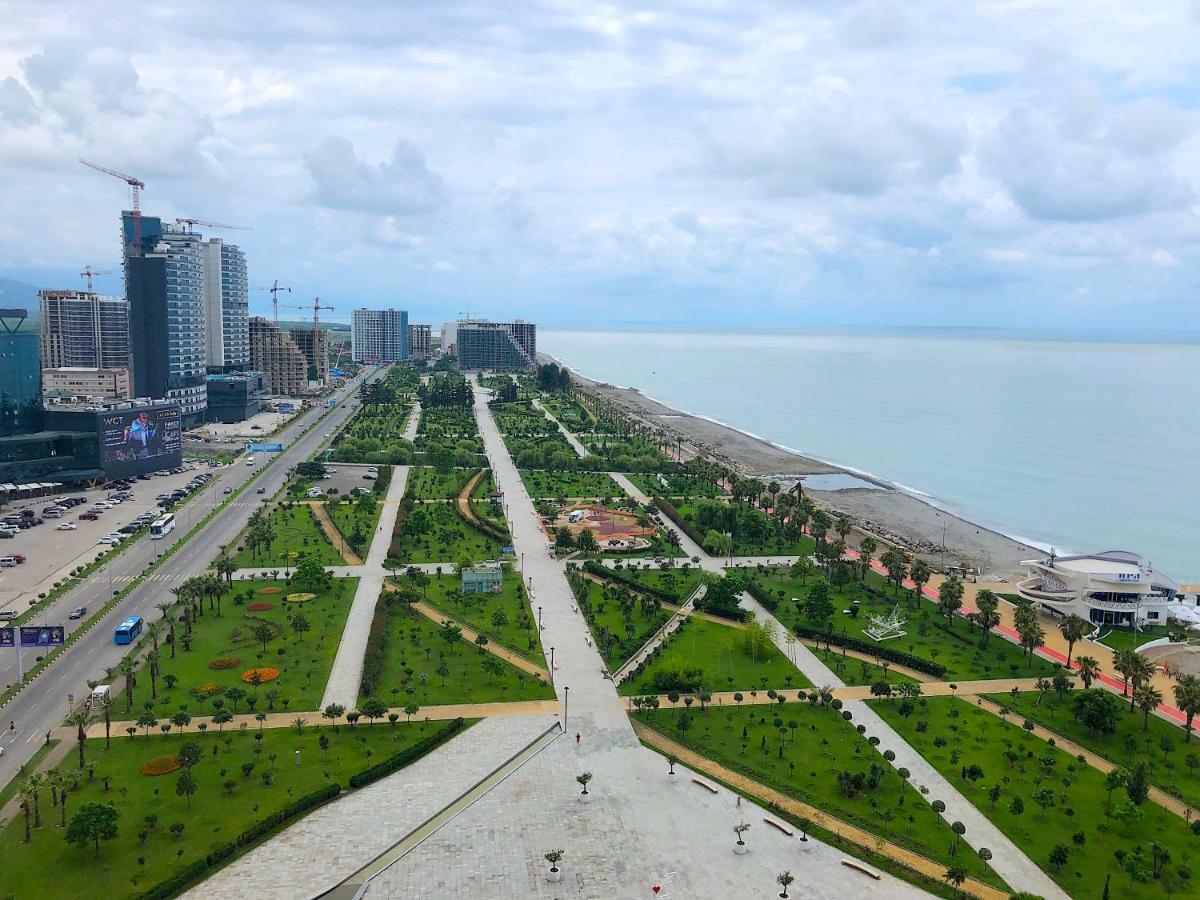 Orbi Beach Tower Batumi Eksteriør billede